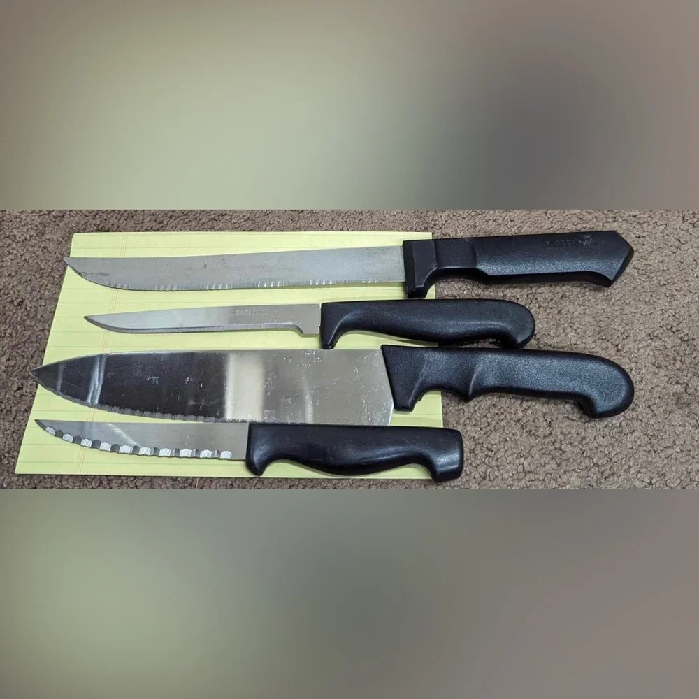 Unbranded Set of 4 Stainless Steel Knifes
